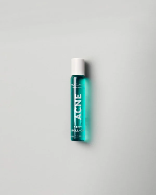 Mádara ACNE Spot Roll-On рол-он за мазна и проблемна кожа, 8 мл