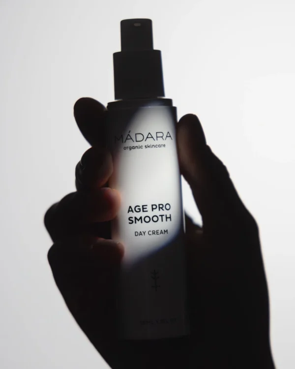 Mádara Age Pro Smooth дневен крем против стареене, 50 мл — снимка 4